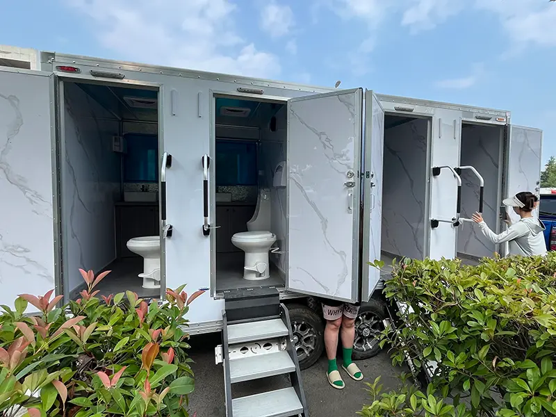 Trailer Toilet
